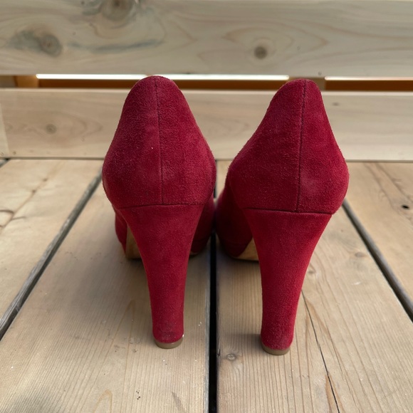 Franco Sarto Suede Heels size 8 - Picture 2 of 6